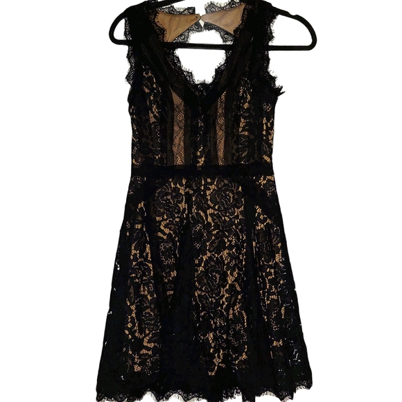 Revolve Heartloom Sera XS lace dress black - Picture 4 of 11